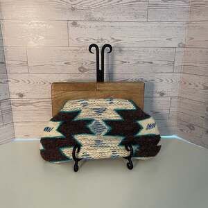 Woven clutch with wooven handle Chloe & Lex blue gray geometric A41